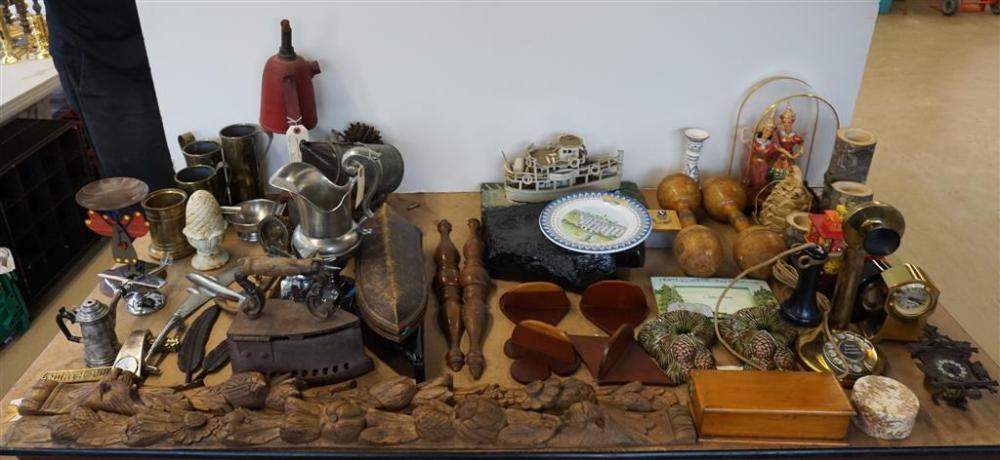 COLLECTION WITH ASSORTED WOOD
