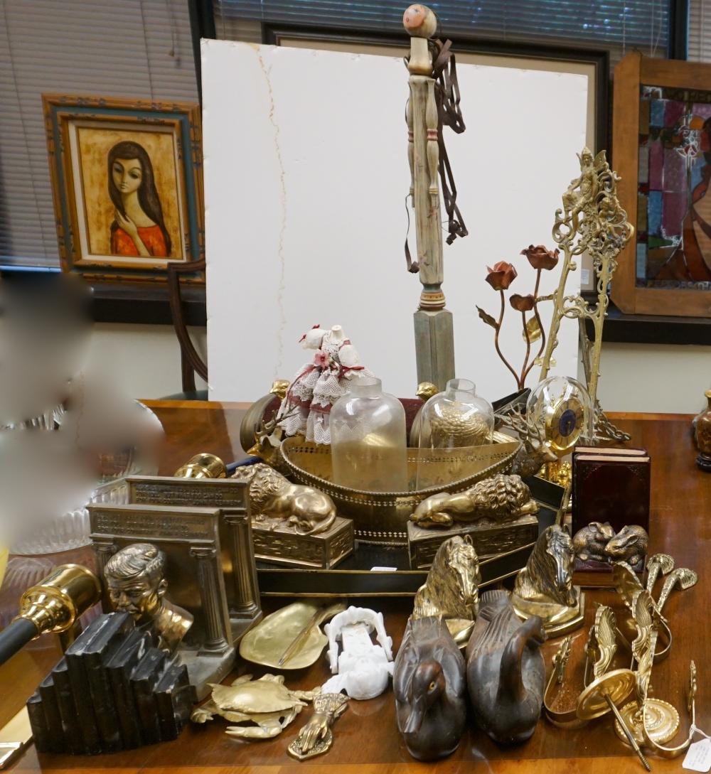 COLLECTION WITH BRASS AND OTHER