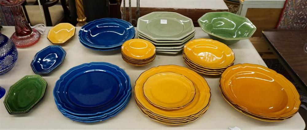COLLECTION WITH FRENCH GLAZED