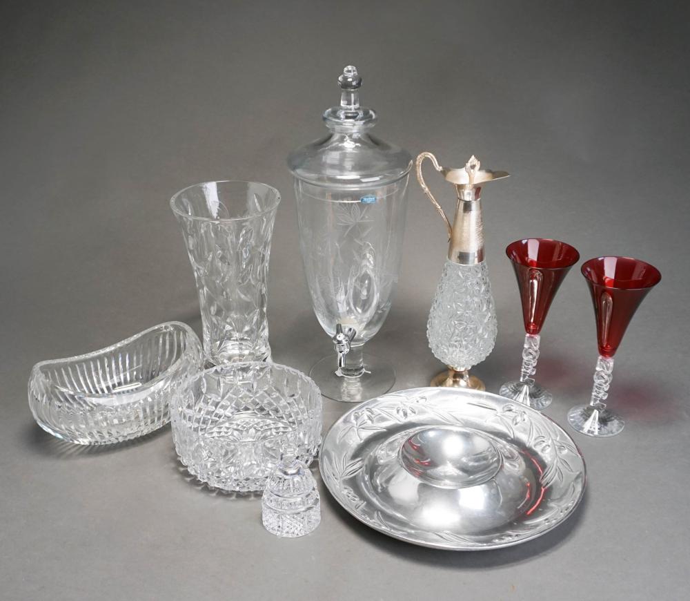 COLLECTION WITH GLASS AND CRYSTAL