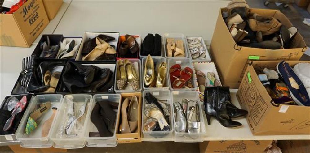 COLLECTION WITH LADIES SHOES AND