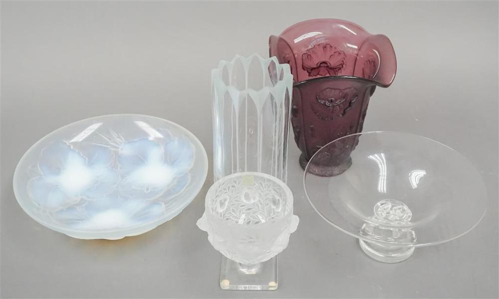 COLLECTION WITH LALIQUE, STEUBEN