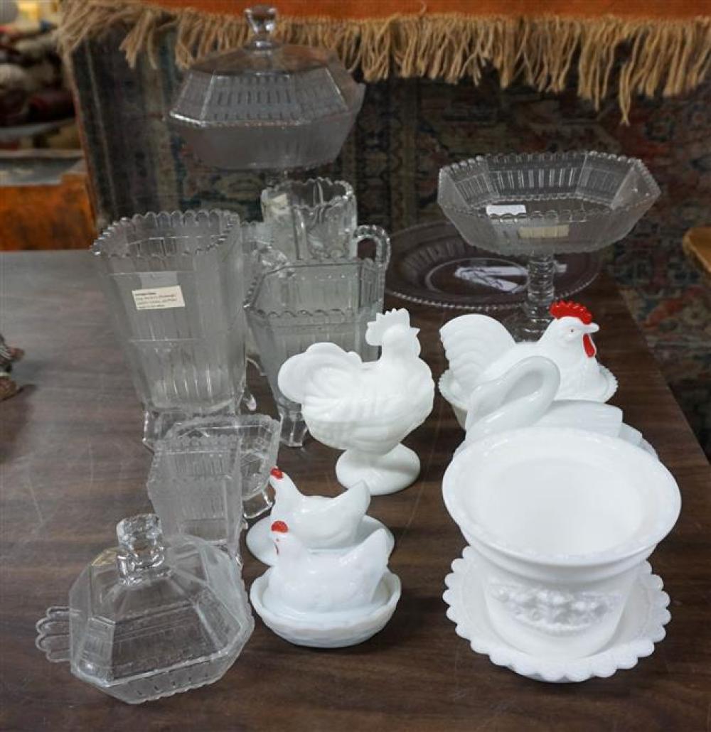 COLLECTION WITH MILK AND PATTERN