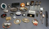 COLLECTION WITH PAIR OF 900-SI