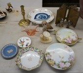 COLLECTION WITH PORCELAIN CABI