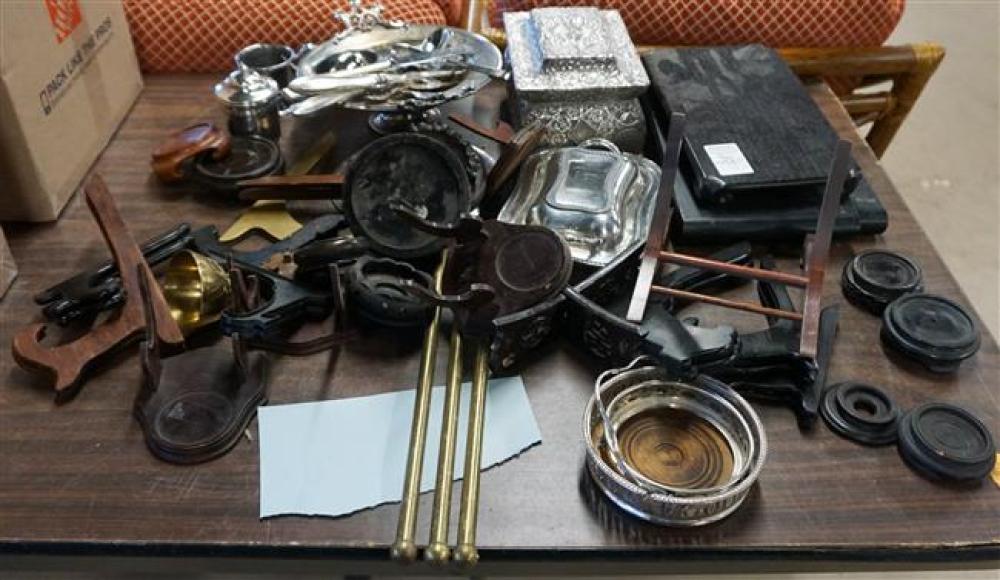 COLLECTION WITH SILVER PLATE