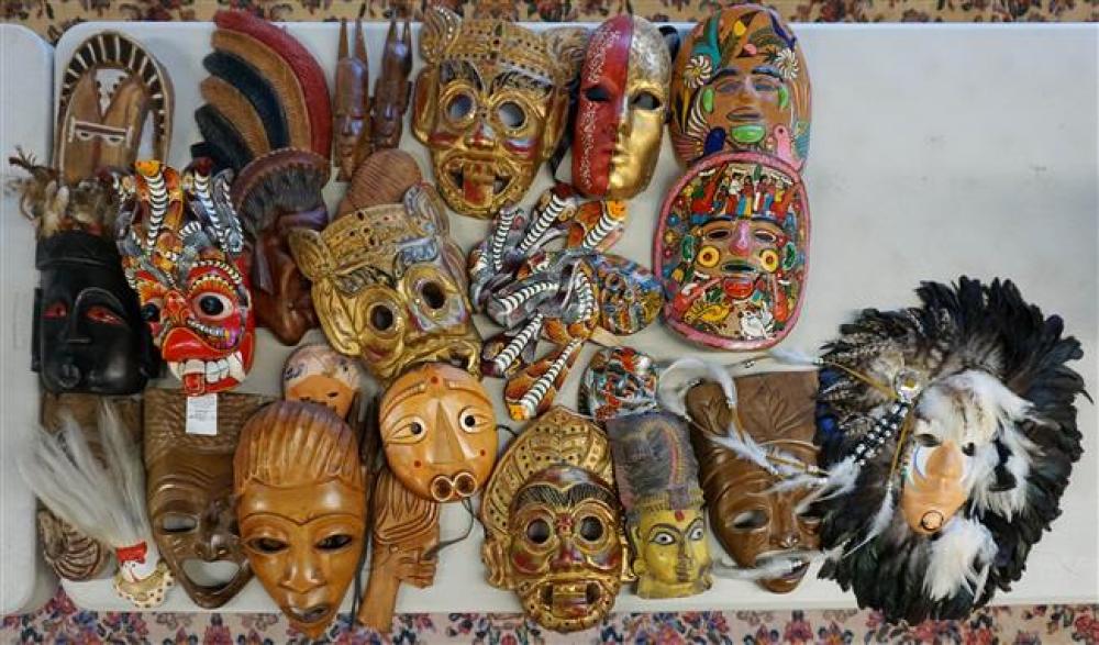 COLLECTION WITH THIRTY ASSORTED