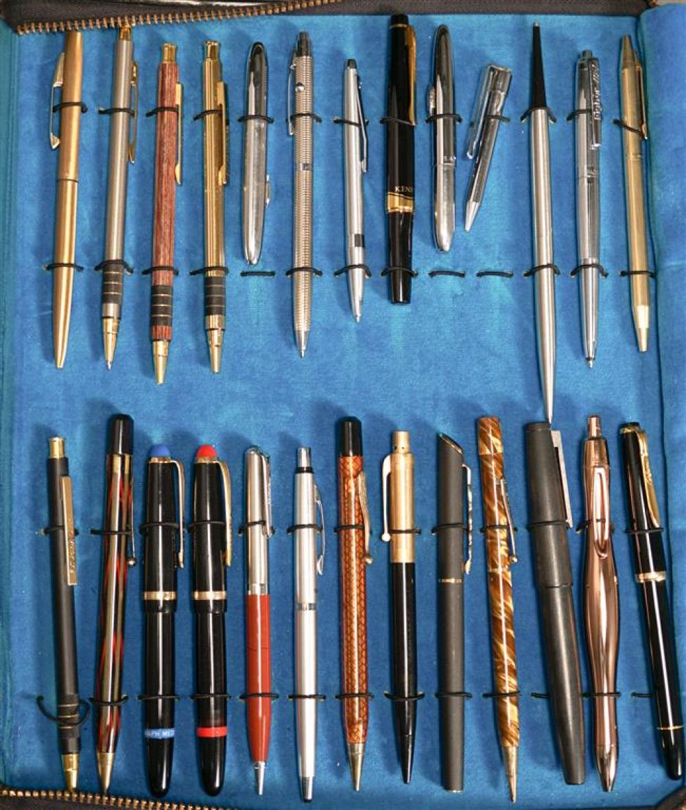 COLLECTION WITH TWENTY-SIX FOUNTAIN