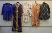 COLLECTION WITH WOMEN'S VINTAG