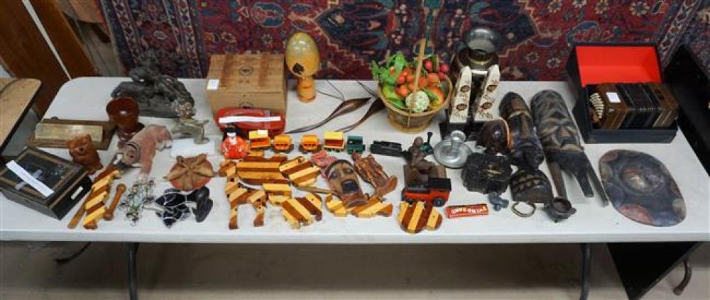 COLLECTION WITH WOOD, TOWLE AND