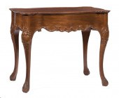 COLONIAL CARVED MAHOGANY TEA T