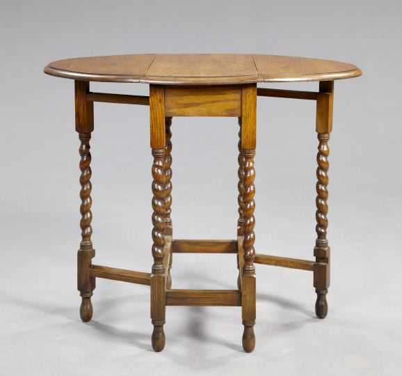 Colonial Revival Oak Gate-Leg