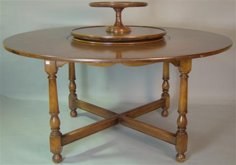 COLONIAL STYLE MAHOGANY CIRCULAR