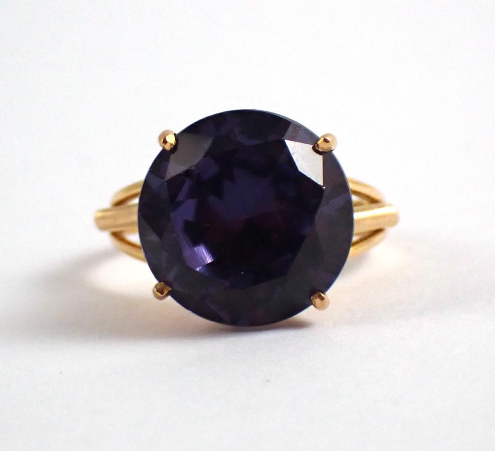 COLOR CHANGE SAPPHIRE AND