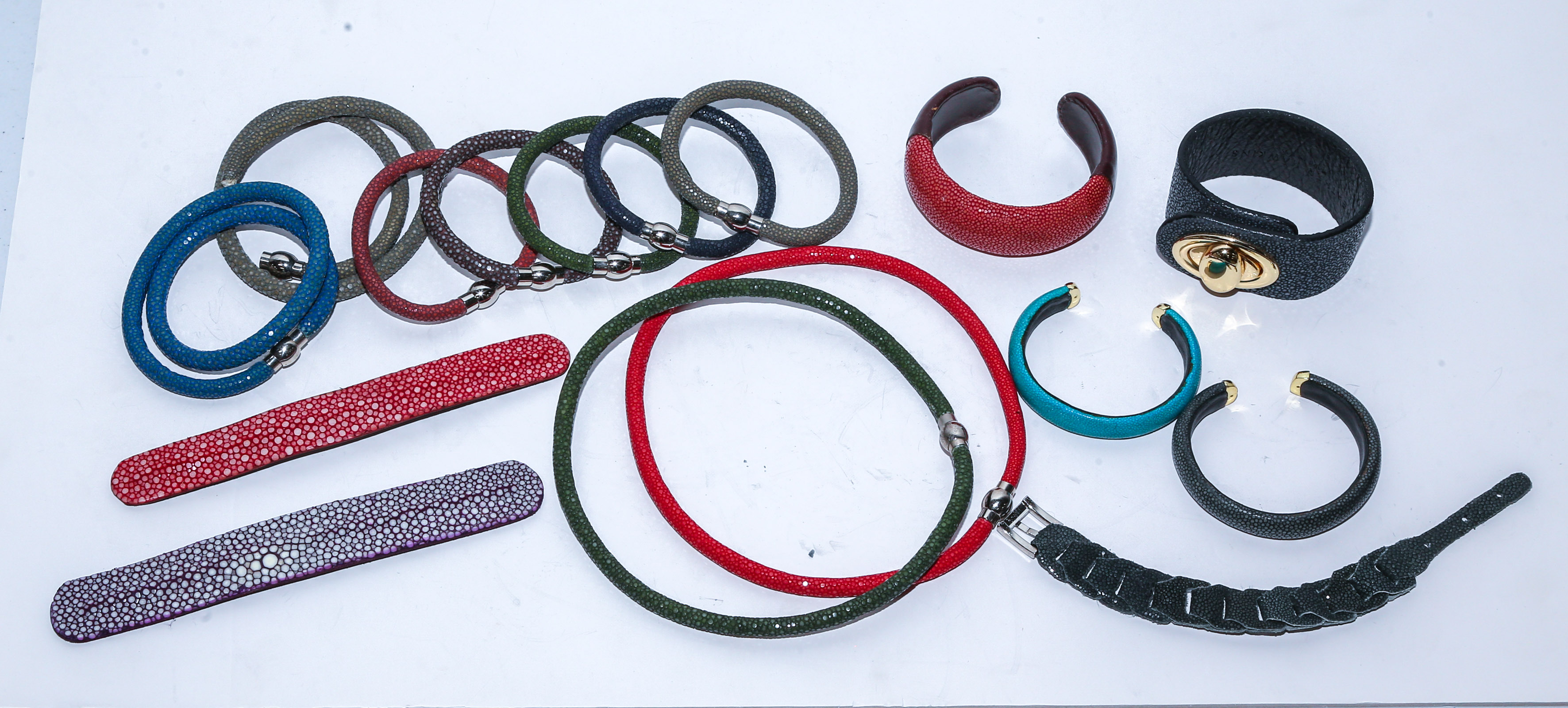 COLORFUL COLLECTION SHAGREEN