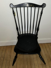 COMB BACK WINDSOR SIDE CHAIR,