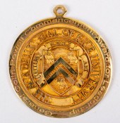 COMMENCEMENT AWARD FOR LEADERS