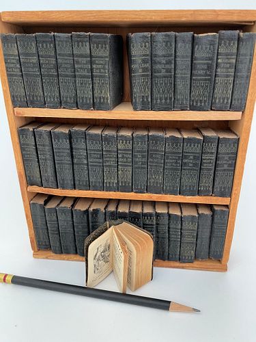 COMPLETE SET OF WILLIAM SHAKESPEARE