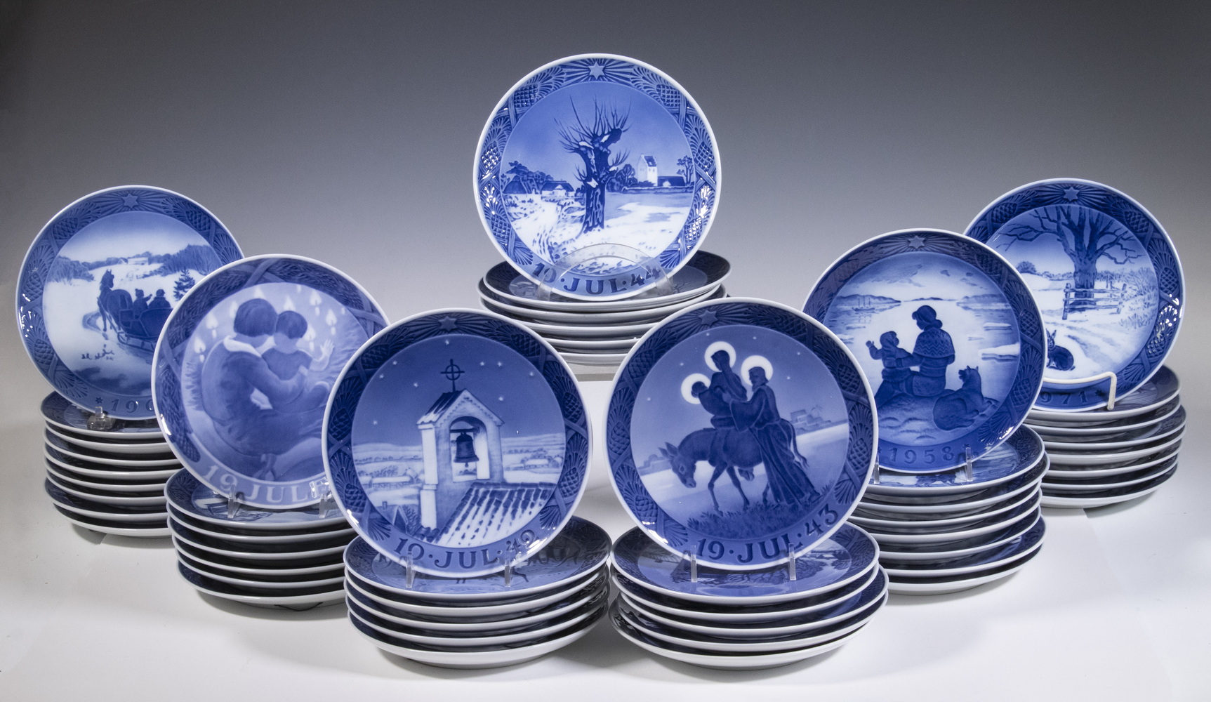 COMPLETE SET ROYAL COPENHAGEN