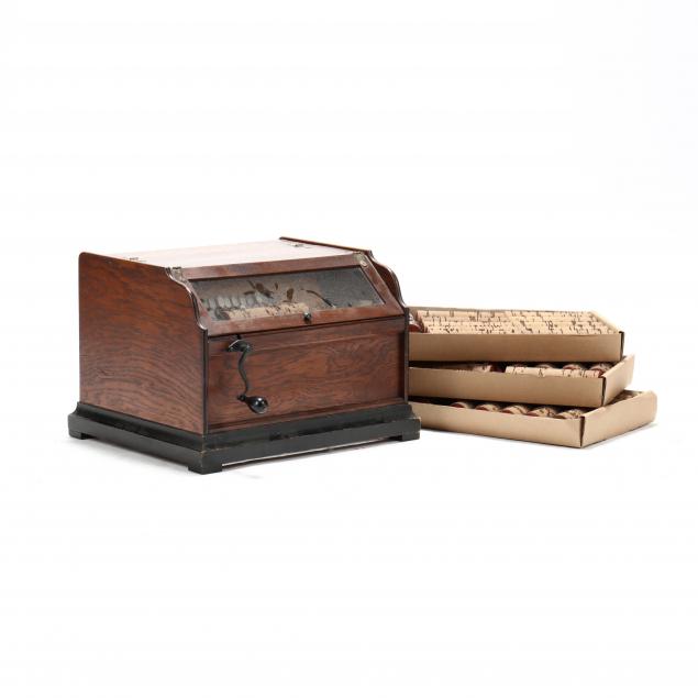 CONCERT ROLLER ORGAN WITH 33