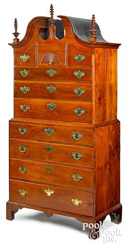 CONNECTICUT CHIPPENDALE BONNET