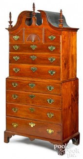 CONNECTICUT CHIPPENDALE BONNET