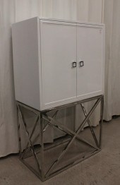 CONTEMPORARY BARWARE CABINET O