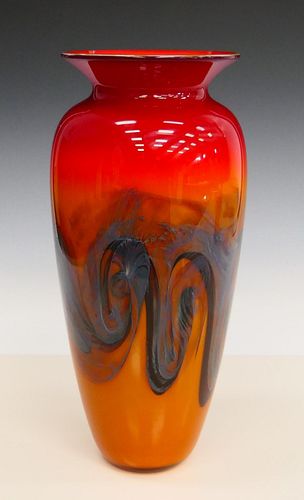 CONTEMPORARY BLOWN ART GLASS VASE