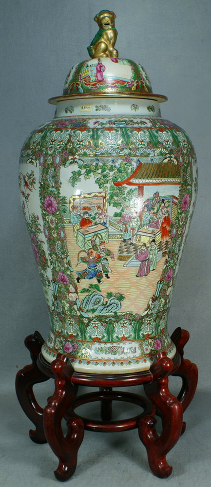 Contemporary Chinese porcelain