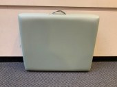 CONTEMPORARY FOLDING MASSAGE T