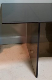 CONTEMPORARY GLASS TOPPED CREA