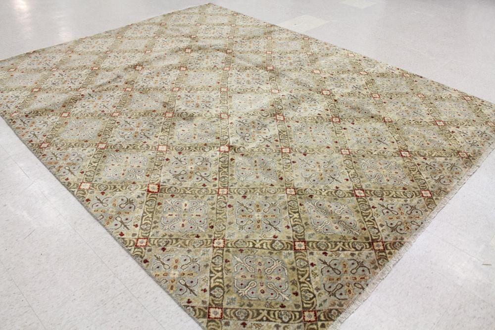 CONTEMPORARY HAND KNOTTED