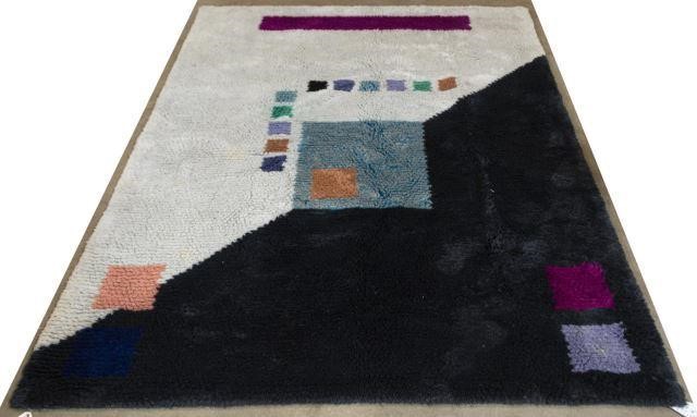 CONTEMPORARY HAND-TIED POLYCHROME