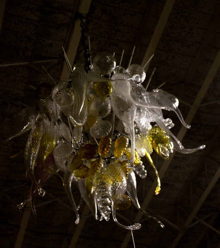 CONTEMPORARY HANGING LIGHT