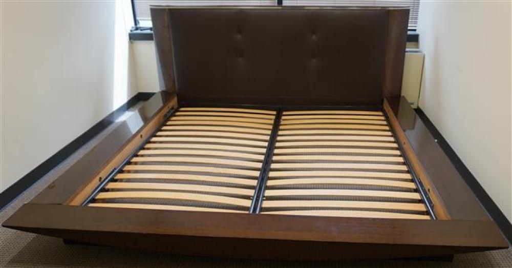 CONTEMPORARY ITALIAN LACQUERED
