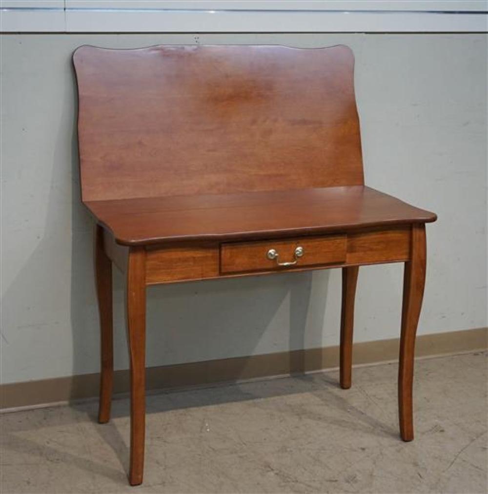 CONTEMPORARY MAPLE FINISH