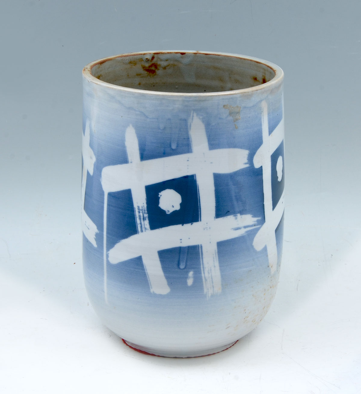 CONTEMPORARY ORIENTAL VASE: Blue