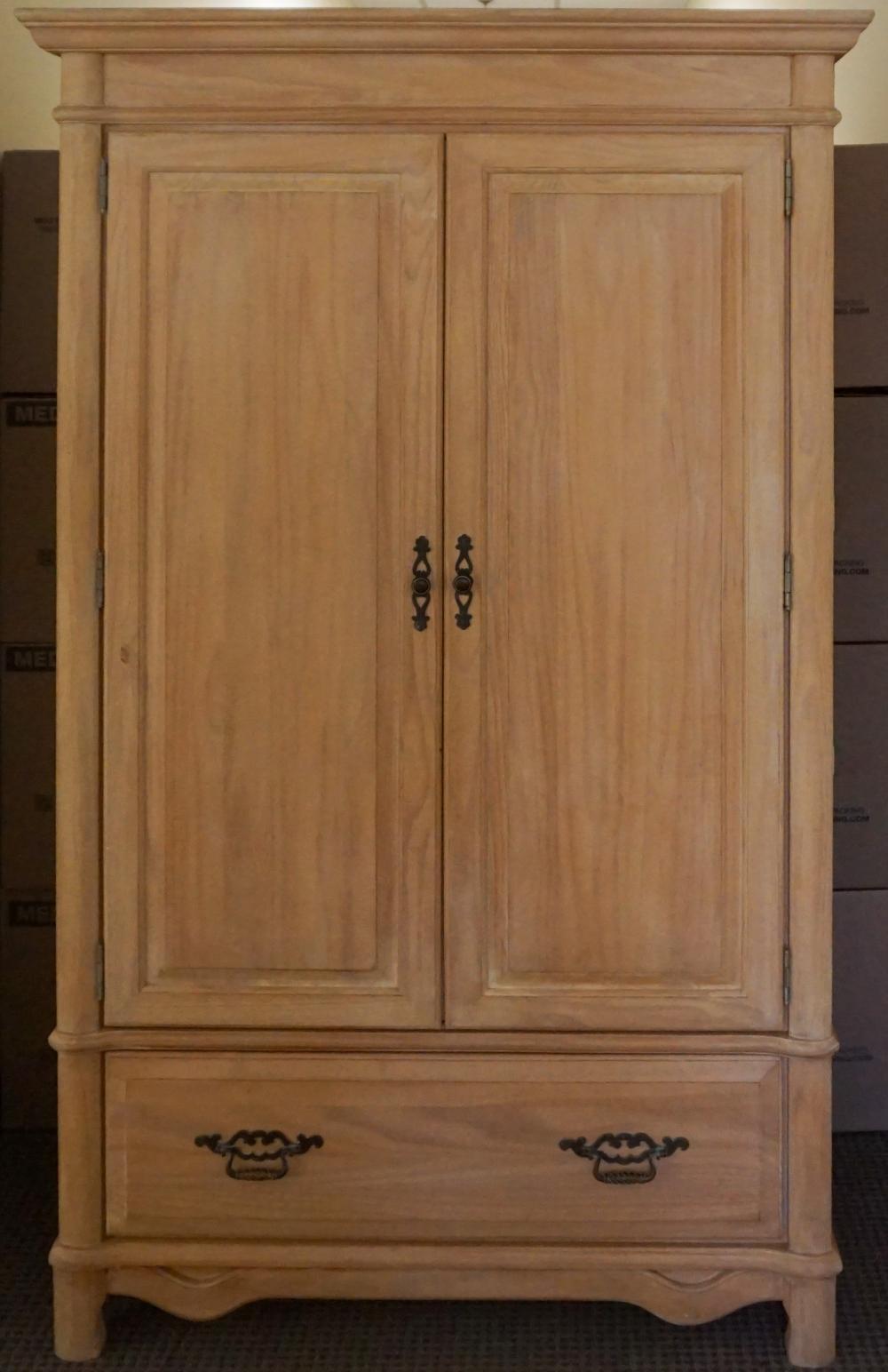 CONTEMPORARY PICKLED PINE