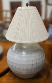 CONTEMPORARY POTTERY BULBOUS T