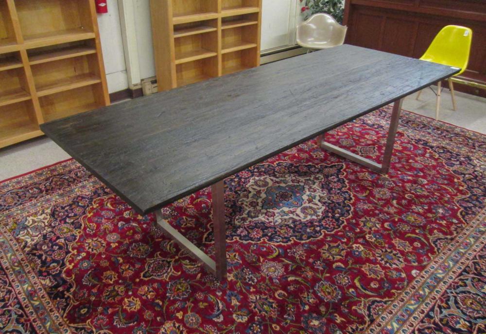CONTEMPORARY RECLAIMED WOOD