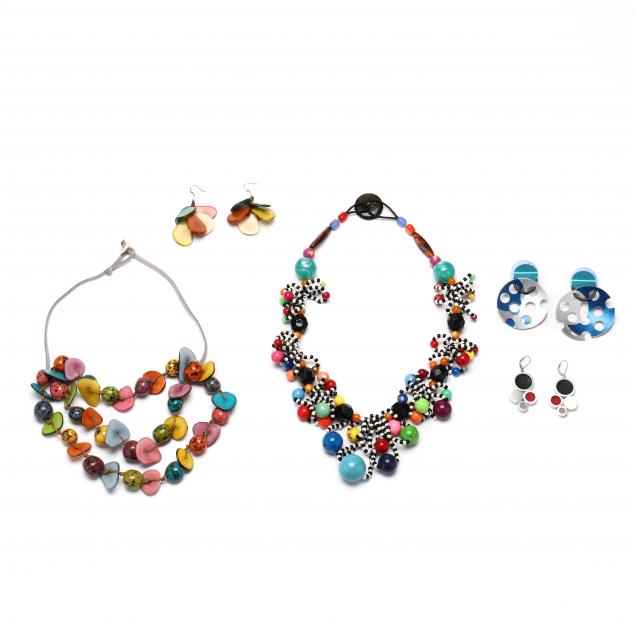 CONTEMPORARY STUDIO CRAFT JEWELRY