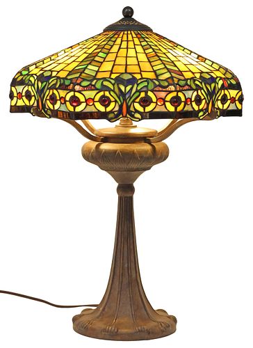 CONTEMPORARY TIFFANY STYLE