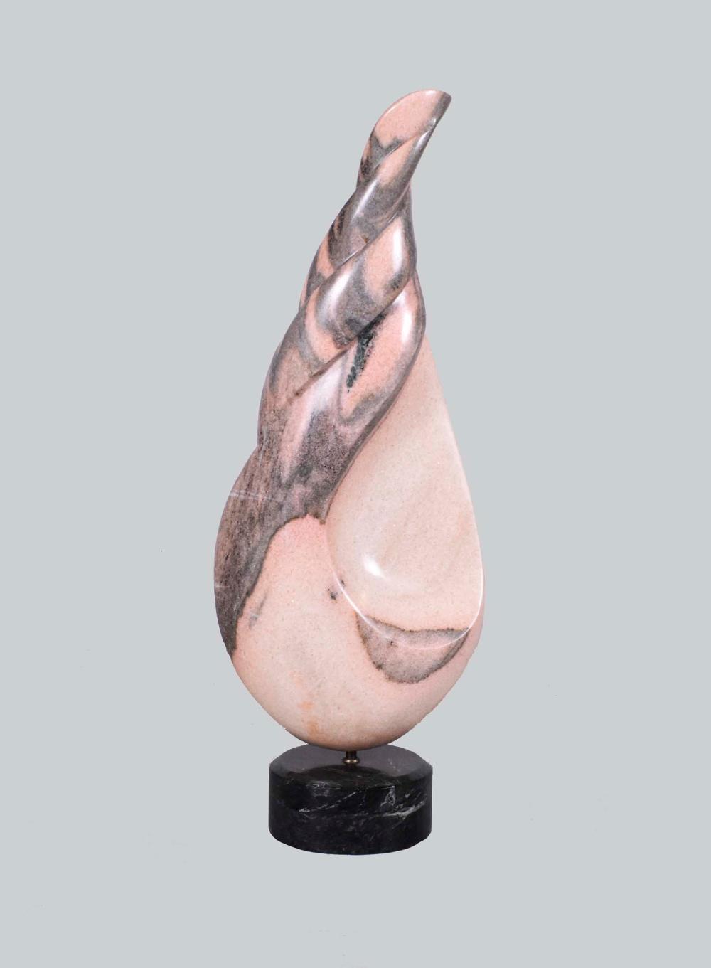 CONTEMPORARY TRI-COLOR MARBLE