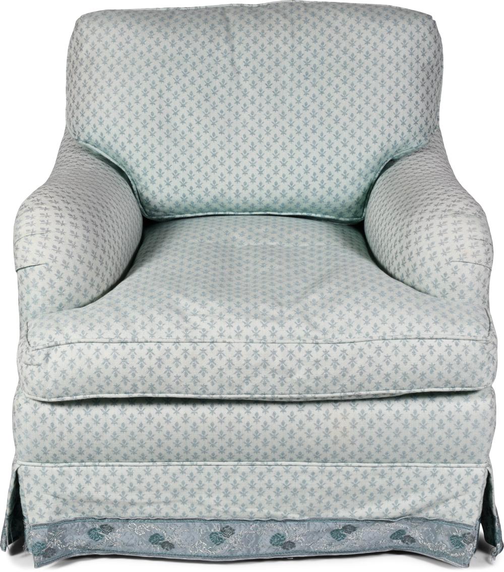 CONTEMPORARY UPHOLSTERED ARMCHAIR