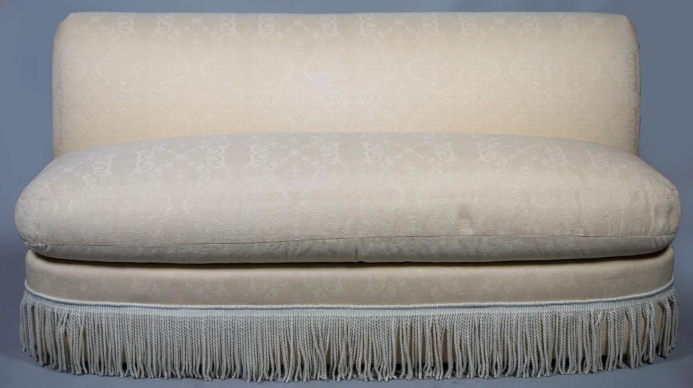 CONTEMPORARY UPHOLSTERED SOFA 35