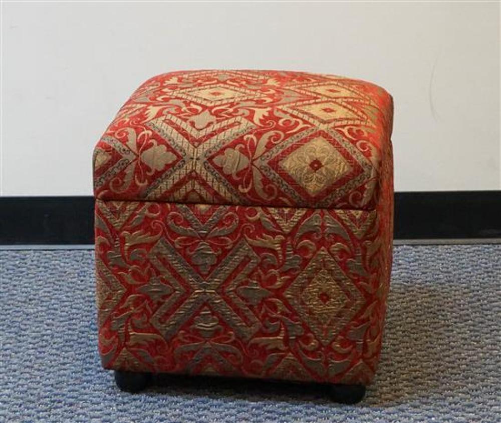 CONTEMPORARY UPHOLSTERED STORAGE