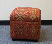 CONTEMPORARY UPHOLSTERED STORA