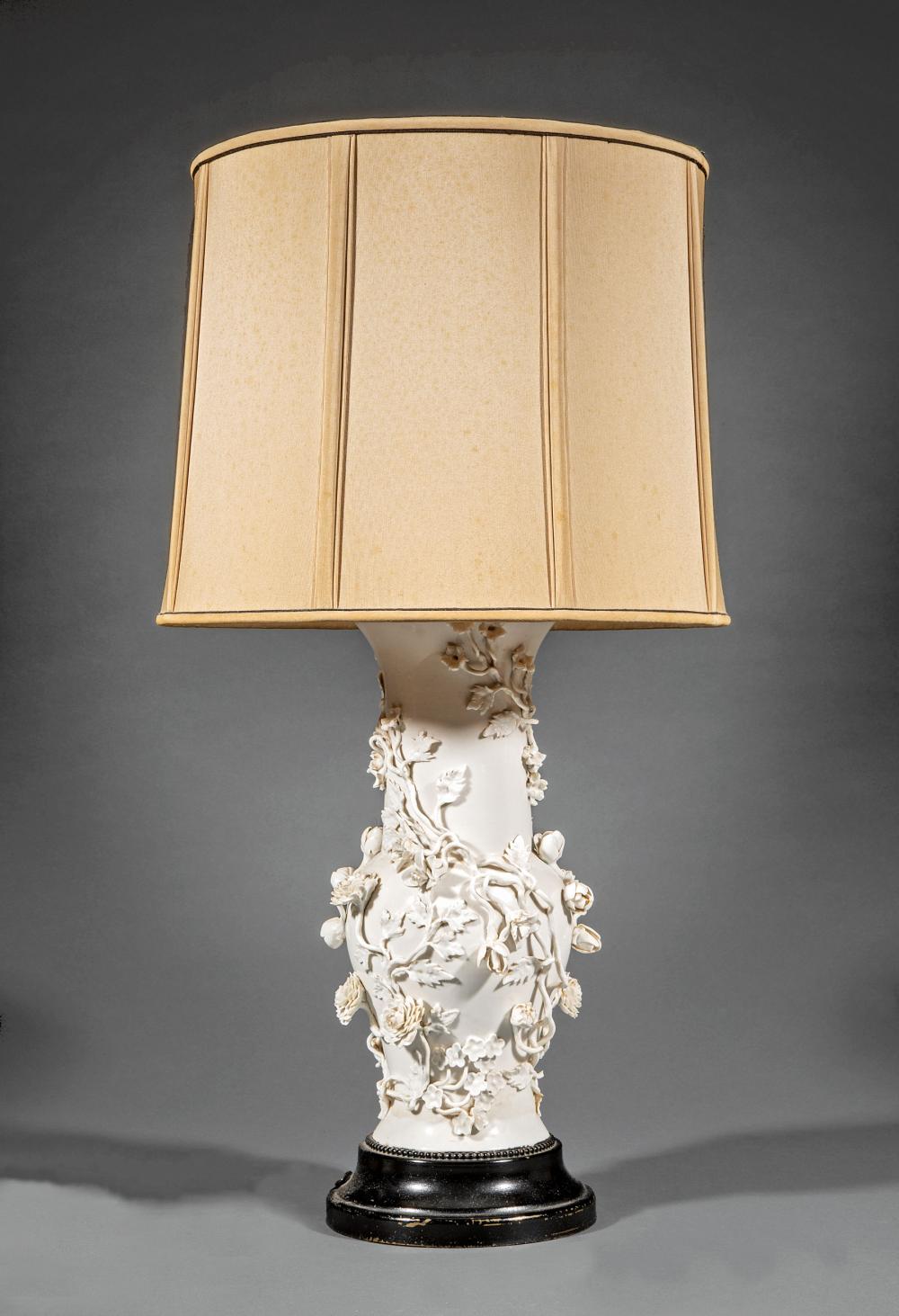 CONTINENTAL "BLANC-DE-CHINE"