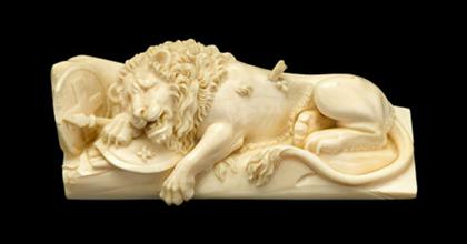 Continental carved ivory figure
