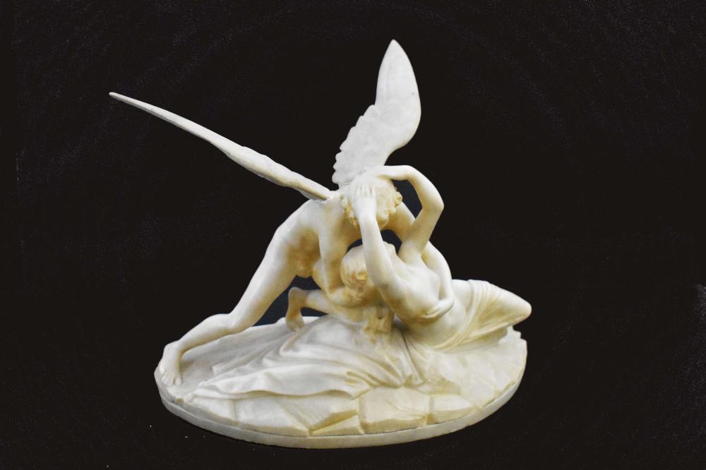 CONTINENTAL MARBLE FIGURAL GROUP